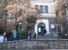Przed Muzeum Tatrzańskim.